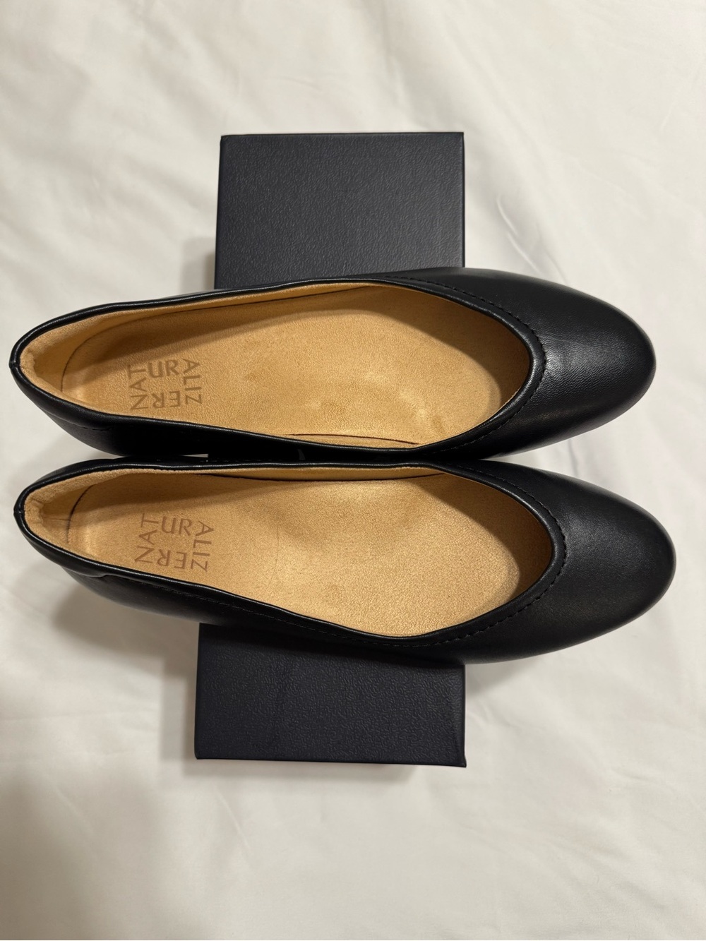 Naturalizer Vivienne Black Leather Ballet Flat - Women's 8.5M - Picture 2 of 7